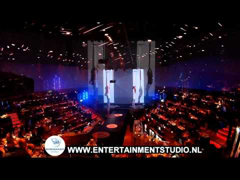 De Aerialista's bij Miss India Holland 2015