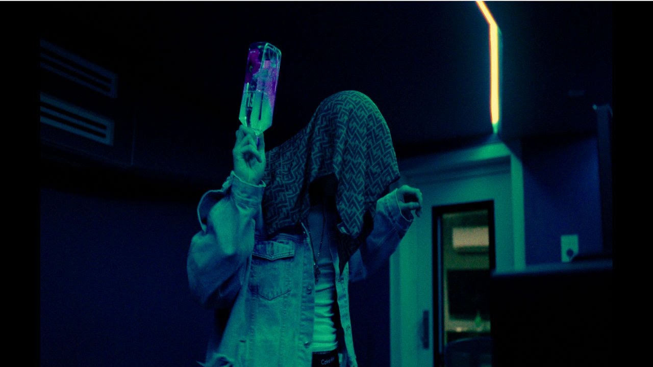 STRANGEHUMAN – MAKE IT POP