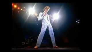 BOWIE -Knock on Wood- (DAVID LIVE)