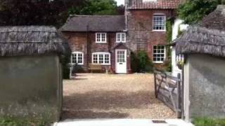 preview picture of video 'Enford House Cottage - Self Catering Holiday Cottage'