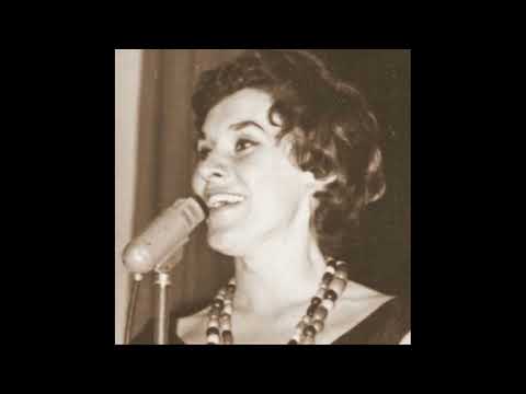 Ákos Stefi: Gyertyafénykeringő