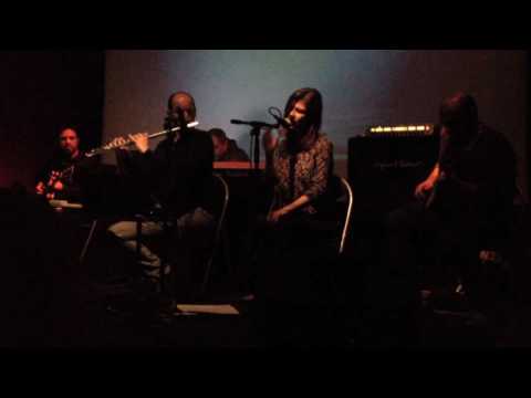 Vault of Blossomed Ropes - Little Sparrow (traditional) live at six d.o.g.s