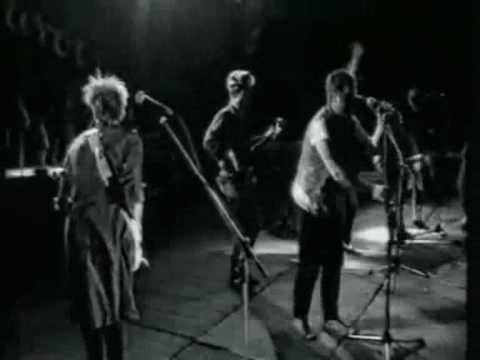 Wańka Wstańka & Ludojady - WSK wiejski sprzęt kaskaderski (Wiejscy motocykliści)