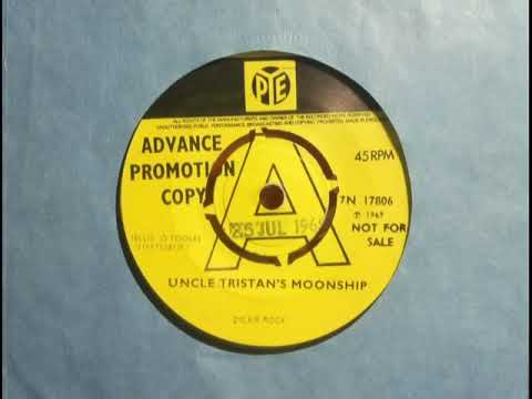 Dancer - DICKIE ROCK - Uncle Tristan's Moonship - PYE 7N 17806 UK 1969 Toytown Psych Pop Irish
