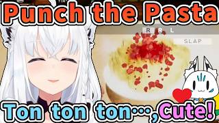 Shirakami Fubuki Punches Pasta【Fubuki/Hololive Clip】