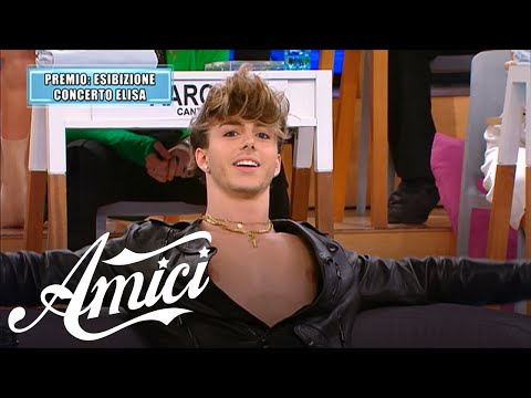 Amici 22 - Mattia - On the floor