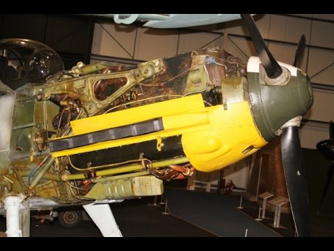 RAF MUSEUM HENDON "WALK ABOUT" VIDEO TOUR - BATTLE OF BRITAIN HALL IN THE UK # 2 - 2016