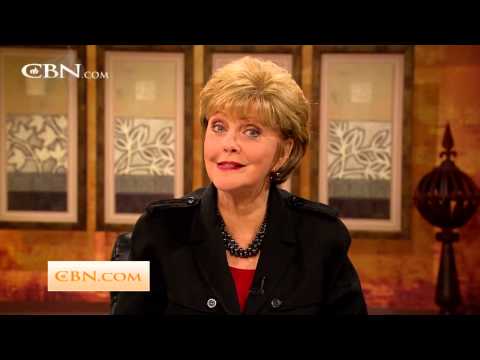 700 Club Interactive: Smart Money Smart Kids - July 9, 2014