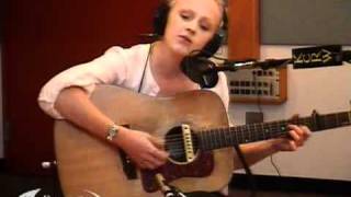 Laura Marling - Don't Ask Me Why (MBE 2010)