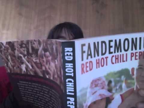 Fandemonium: Red Hot Chili Peppers [Anthony Kiedis Introduction]