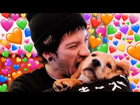 josh dun being cute (..and tyler ruining it)