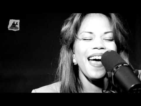 If Anybody Knows - Fille De La Lune, Strongroom Sessions