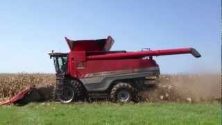 preview picture of video 'Massey Ferguson 9560 Combine'