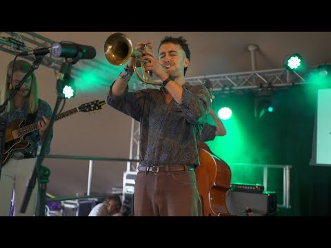 Awen Ensemble  - Over The Lake (Live at Green Man Festival)