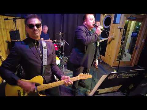 OIL CITY CONFIDENTIAL band   Live@HankDietle's