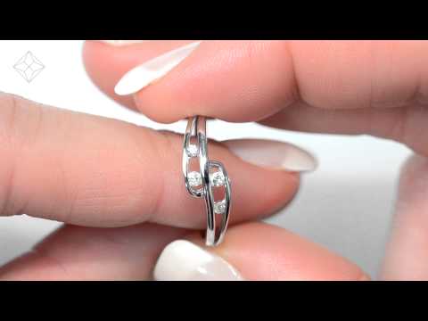 E5810 - Stunning 0.10ct Diamond and 9K White Gold Ring