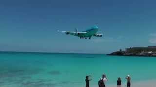 Playa de Maho Beach en St. Maarten Aterrizaje Avión | Plane Landing