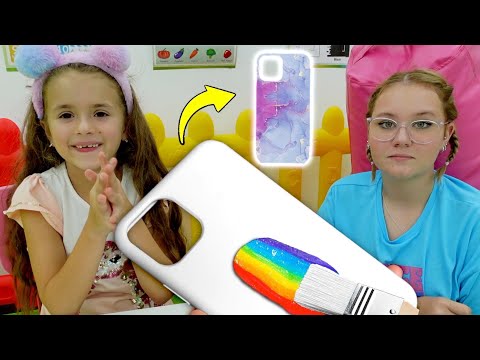 Ruby and Bonnie Customizing iPhone Cases