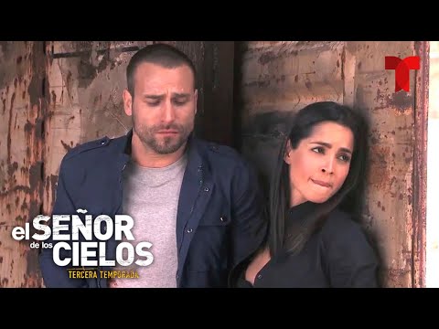 Aurelio y Leonor pelean con los militares en La Bestia | Temporada 3 | El Señor de los Cielos