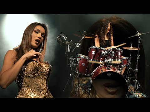 Dolce Hera feat. Vladana - Sweet & Bizarre (Vídeo Oficial)