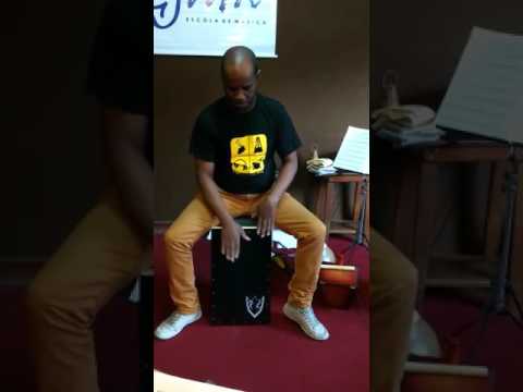 Étore Silva - Oficina de Cajón na JAM Escola de Música - São Paulo 23/07/2017