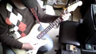 Video thumbnail for Fender Squier Strat and high gain Traynor YCS90 amp by unclemark1000