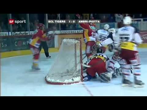 16. Runde 16.10.10 Langnau -- Ambri 1   0.flv