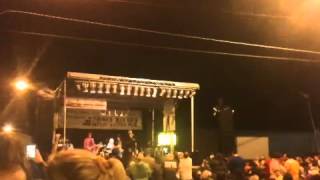 Meet me in the barn-Jason Michael Carroll