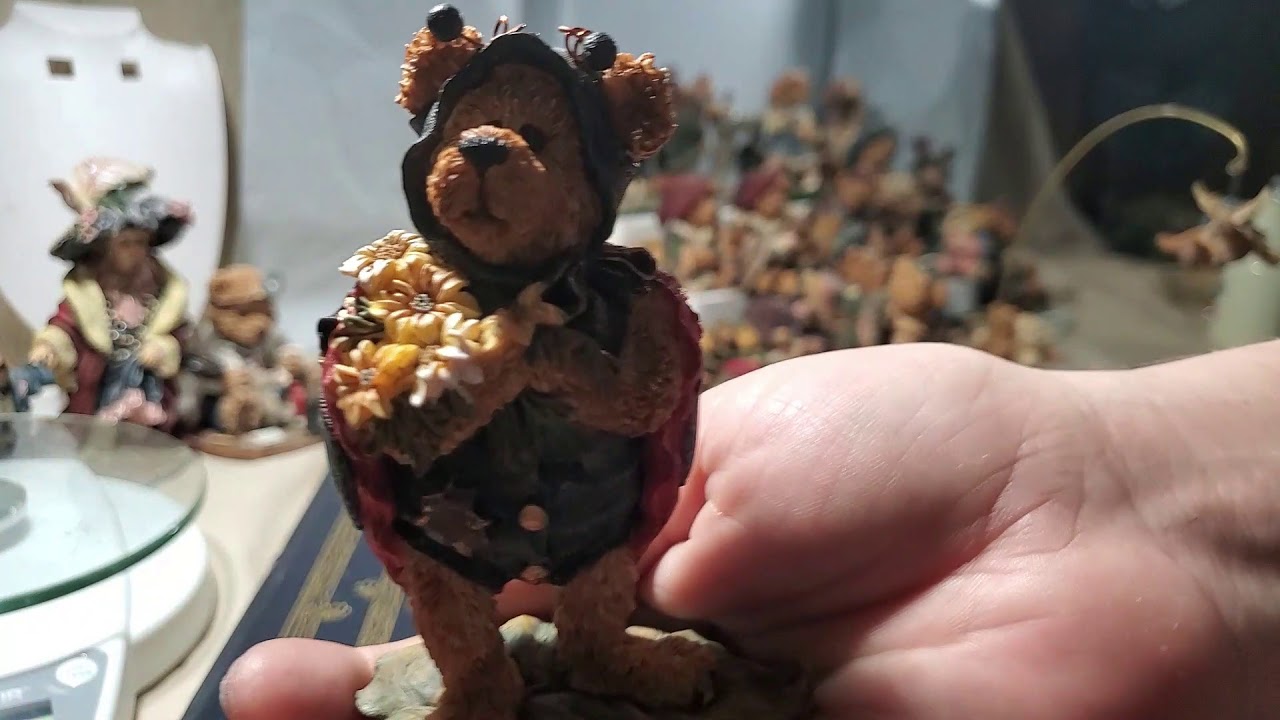 Boyd's Bears Collection In A Abandoned Storage Unit WOW