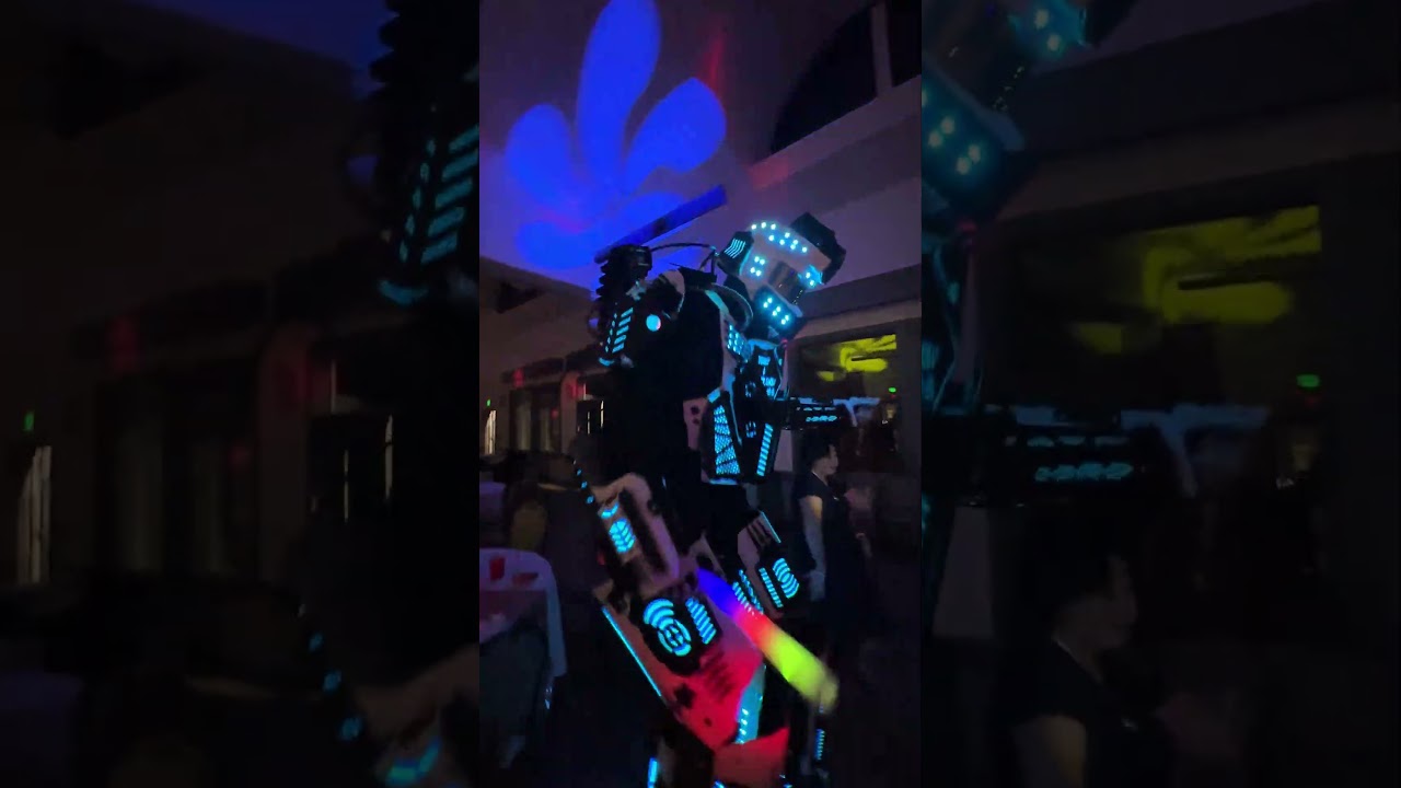 Promotional video thumbnail 5 for Top Robot on Stilts 