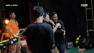 Download lagu Rika Azza ft Mr Man || PERTEMUAN || Ramajaya Audio RE Lighting Live bogorejo Bancar Tuban mp3 Download lagu Rika Azza ft Mr Man || PERTEMUAN || Ramajaya Audio RE Lighting Live bogorejo Bancar Tuban mp3