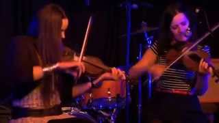 The Kane Sisters: Three Deer & A Hare  / Pangur Bán (Performed at NOISE Sounds Music Festival 2012)
