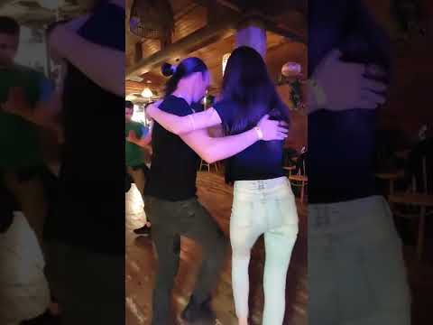 daimon latino nights  28 Sep 22 - mana fina feat du moreno - nuxito