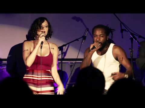 Lucille Crew - Grandma's hands (Feat. Gal De Paz)