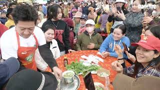 Nghệ sĩ Trường Giang chia sẻ cảm xúc khi nấu và bưng từng tô phở phục vụ người dân quê