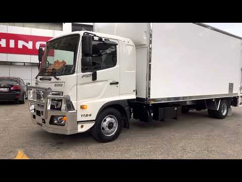 Hino FD 1124 Bread Delivery Pantech Truck Dry Freight Van Sydney Australia Transport