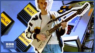 Video thumbnail for 1985: MARK WOOD on the Roland GR-700 GUITAR SYNTH | Micro Live | Classic BBC Music | BBC Archive by BBC Archive
