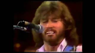 Bee Gees - Spicks And Specks (Live In Melbourne 1974) (VIDEO)
