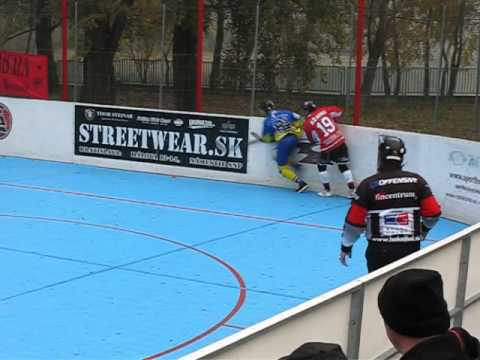 LG AZhokej Bratislava - D.C.S.I. Diaková (zostrih-šance)