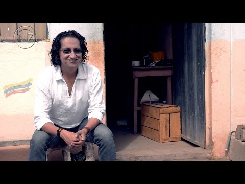 Narvaez feat. Taribo – Cantarle al Ecuador (Video Lyric)