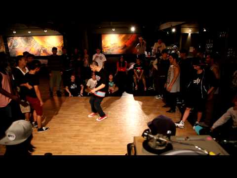 Record Junkies VS Lunatic Naj Ash