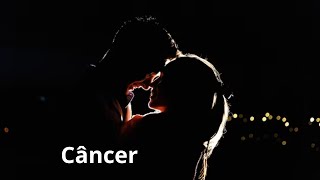 Câncer essa pessoa olha suas fotos e sente saudades pelas as coisas não ter saído como planejado