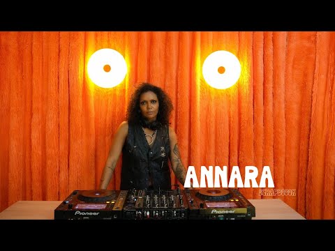 ANNARA - Scrapbook Studio Session
