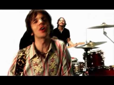 Kaïn - Parle-moi d'toi (Vidéoclip officiel)