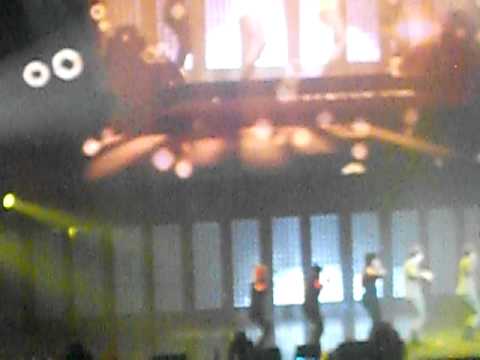 [110611] SM Town In Paris--Before u Go-- DBSK!!!.AVI