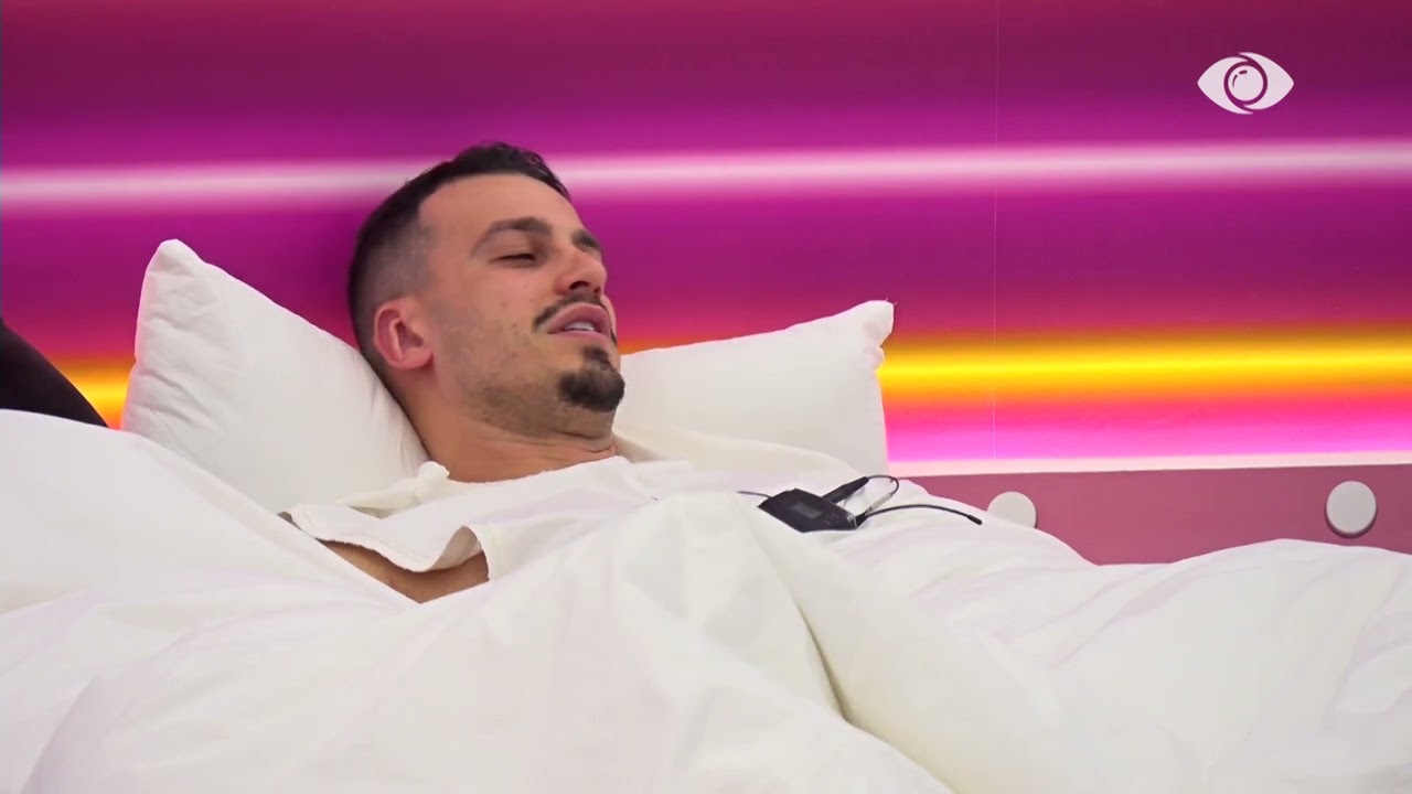 Janë të fëlliqur…/ Mateo bisedon me Keijsin për Juelën: Rri nëpër cepa me Mirin