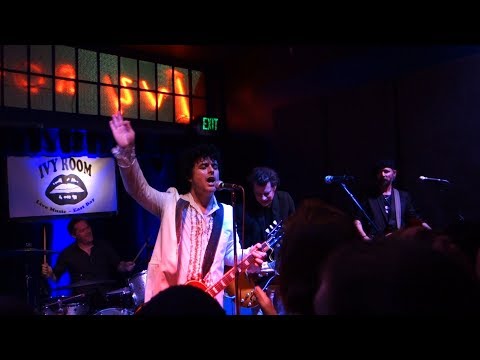 The Coverups (Green Day) - Peace, Love, and Understanding (Nick Lowe cover) – Secret Show in Albany