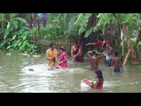 নতুন বর আর কনের গোসলের সময়কার ভিডিও || দেখলে অবাক হবেন / Village Marriage Entertainment Show /2018