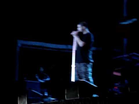 Lil Wayne Ft Drake - I'm Single ( Drakes Verse Full New HD Live Performance ! )