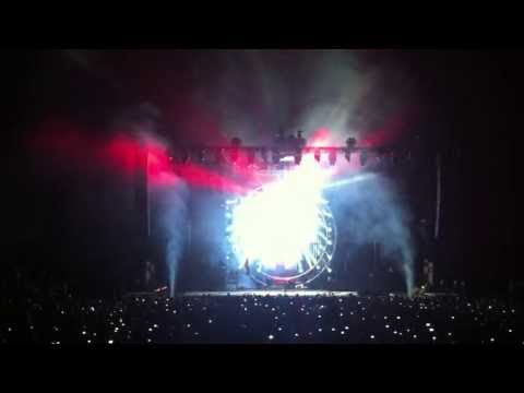 Tommy Lee drum solo live